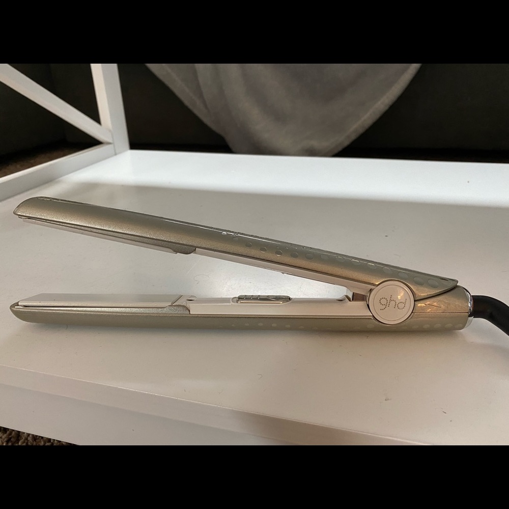 GHD Gold 1” Flat Iron